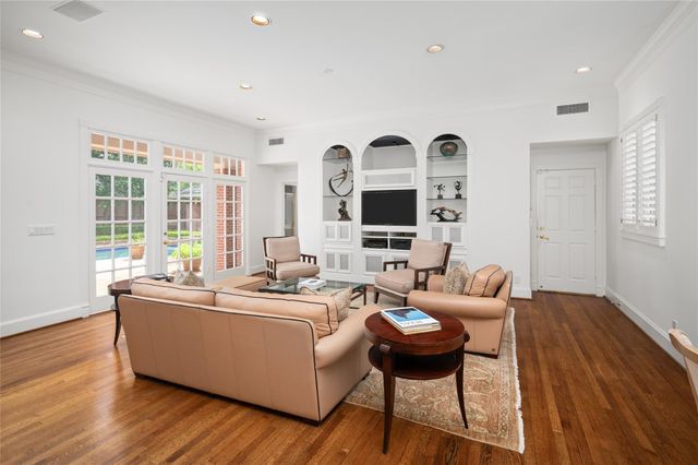 5495 Sugar Hill Drive, Houston, TX 77056