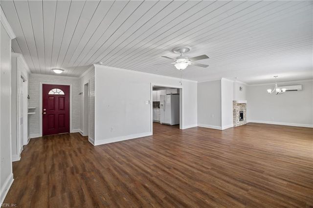 532 Harton Circle, Virginia Beach, VA 23452