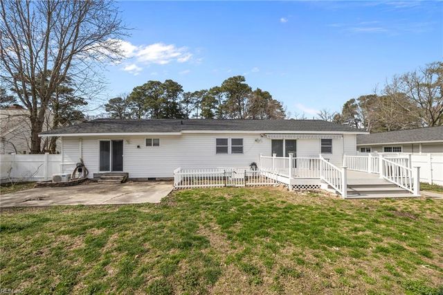 532 Harton Circle, Virginia Beach, VA 23452