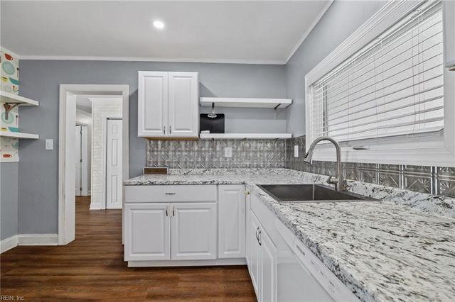 532 Harton Circle, Virginia Beach, VA 23452