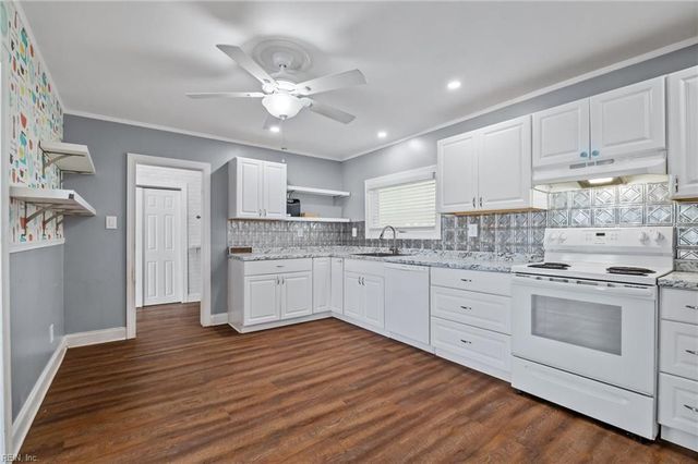 532 Harton Circle, Virginia Beach, VA 23452