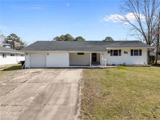 532 Harton Circle, Virginia Beach, VA 23452