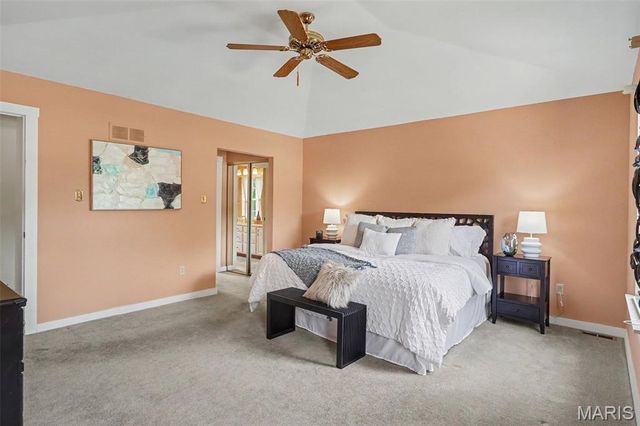 638 Old Ballwin Road, Ballwin, MO 63021