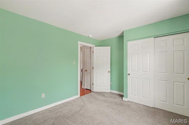 638 Old Ballwin Road, Ballwin, MO 63021