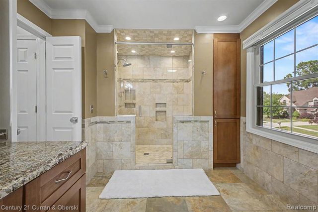 550 Fairfield Court, Canton, MI 48188