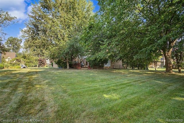 550 Fairfield Court, Canton, MI 48188