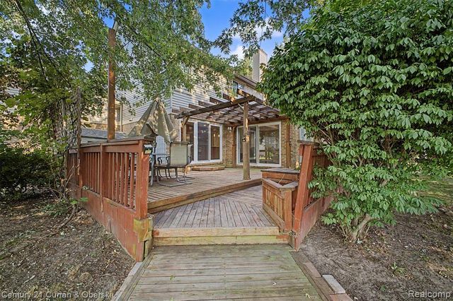 550 Fairfield Court, Canton, MI 48188
