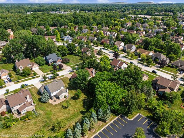 550 Fairfield Court, Canton, MI 48188
