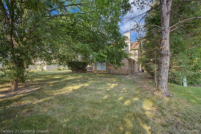550 Fairfield Court, Canton, MI 48188