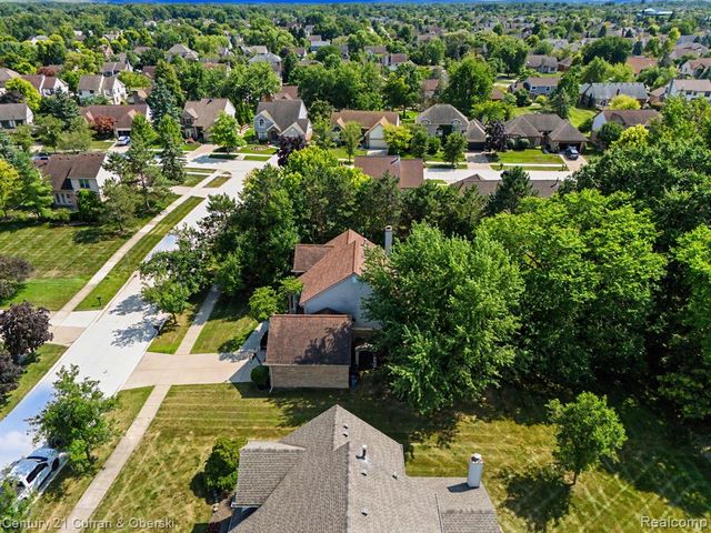 550 Fairfield Court, Canton, MI 48188