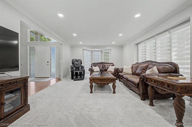 550 Fairfield Court, Canton, MI 48188