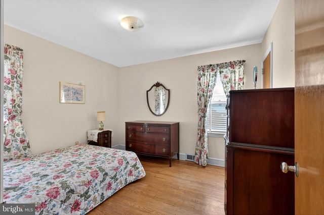 504 TYRONE AVE, Wilmington, DE 19804