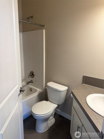 14614 35th Avenue NE, Lake Forest Park, WA 98155