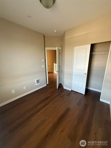 14614 35th Avenue NE, Lake Forest Park, WA 98155