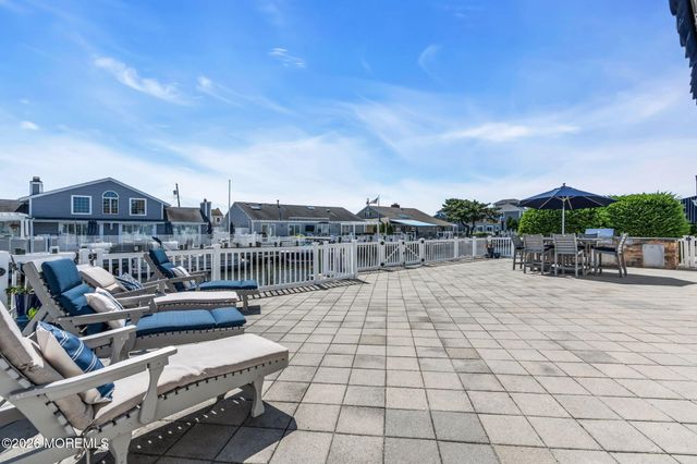 327 Tide Pond Road, Mantoloking, NJ 08738