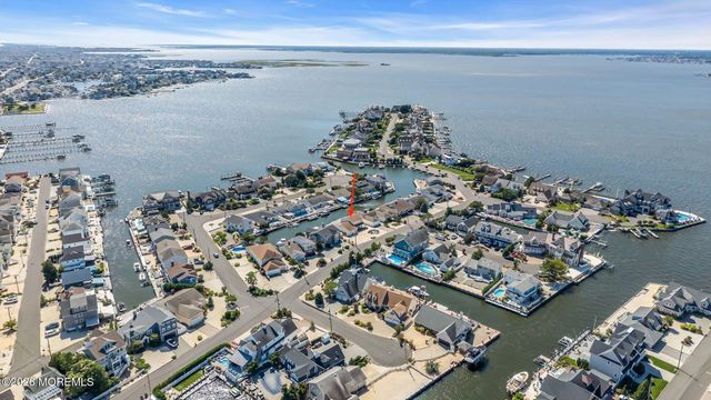 327 Tide Pond Road, Mantoloking, NJ 08738