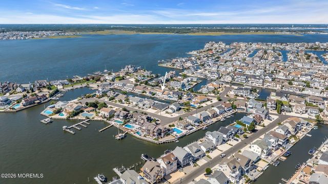 327 Tide Pond Road, Mantoloking, NJ 08738