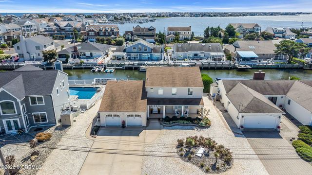 327 Tide Pond Road, Mantoloking, NJ 08738