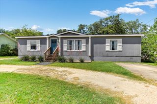620 E Fm 243, Bertram, TX 78605