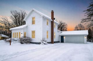 402 W Clinton Street, Hastings, MI 49058