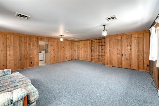 24800 Milton Thompson Road, Lee's Summit, MO 64086