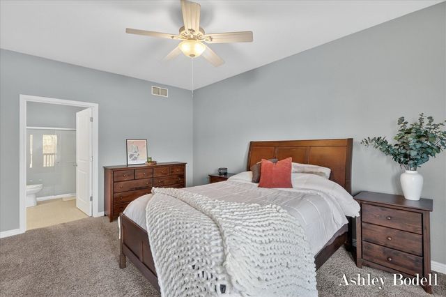 18685 Panther Ridge Drive 18, Battle Creek, MI 49017