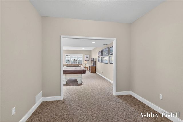 18685 Panther Ridge Drive 18, Battle Creek, MI 49017