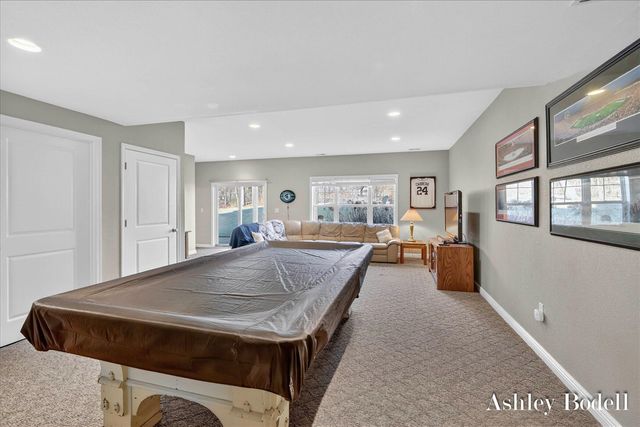 18685 Panther Ridge Drive 18, Battle Creek, MI 49017