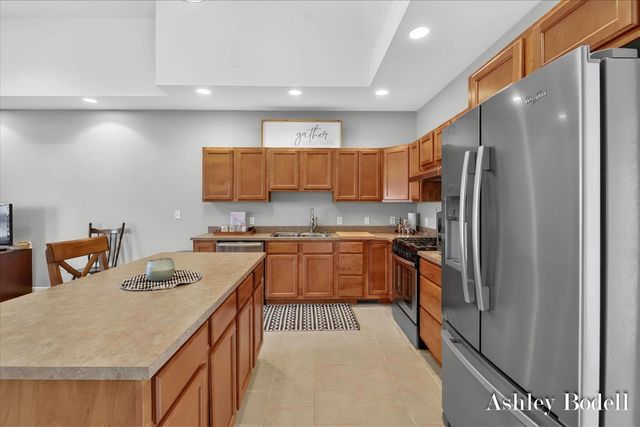 18685 Panther Ridge Drive 18, Battle Creek, MI 49017