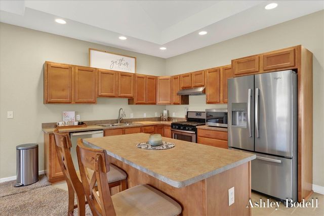 18685 Panther Ridge Drive 18, Battle Creek, MI 49017