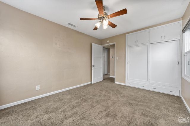 2009 Margo Lane, Bakersfield, CA 93308