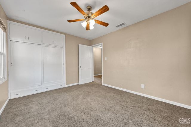 2009 Margo Lane, Bakersfield, CA 93308