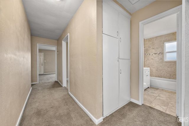 2009 Margo Lane, Bakersfield, CA 93308