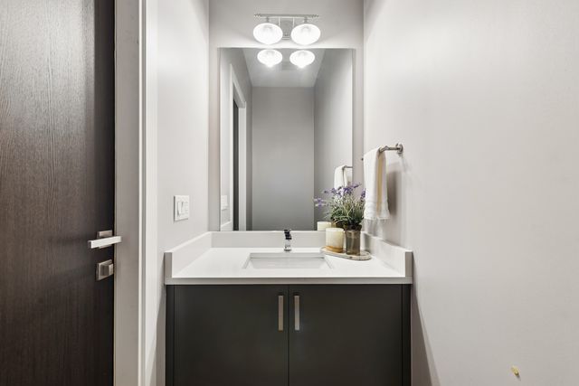 2423 W Rice Street 1, Chicago, IL 60622