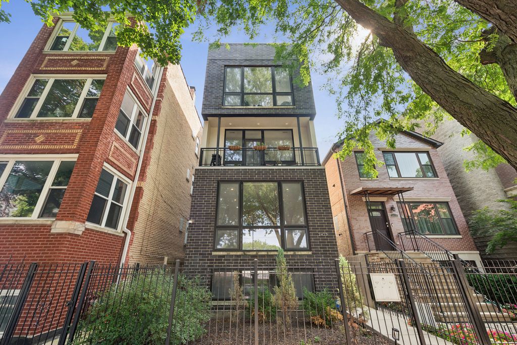 2423 W Rice Street 1, Chicago, IL 60622