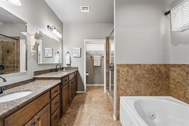 14543 Ashwood Court, Edmond, OK 73025
