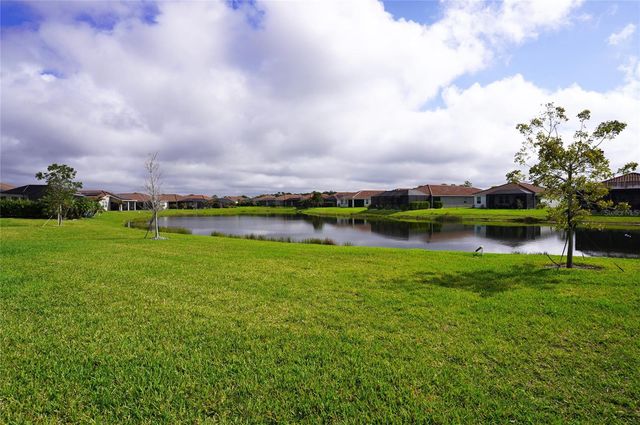 286 DAYLILY BOULEVARD, Nokomis, FL 34275