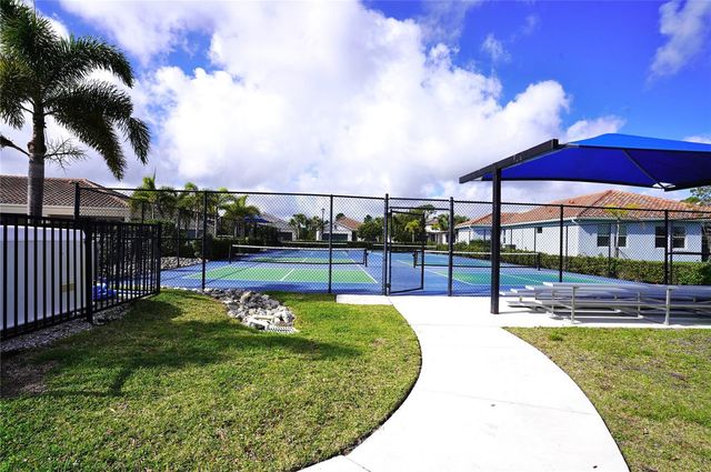 286 DAYLILY BOULEVARD, Nokomis, FL 34275