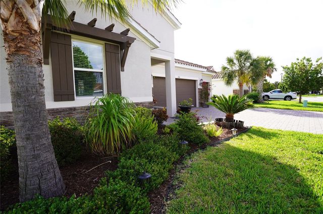 286 DAYLILY BOULEVARD, Nokomis, FL 34275