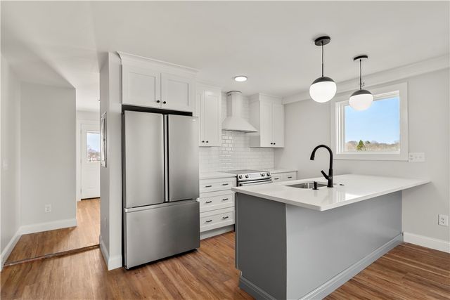 36 Evarts Street 3, Newport, RI 02840