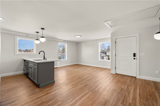 36 Evarts Street 3, Newport, RI 02840