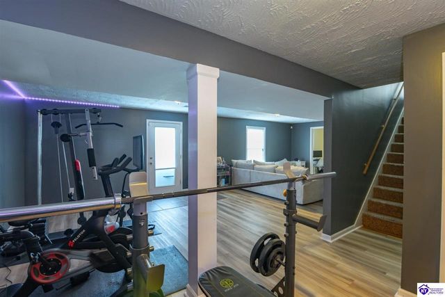 2712 Roundtop Road, Elizabethtown, KY 42701