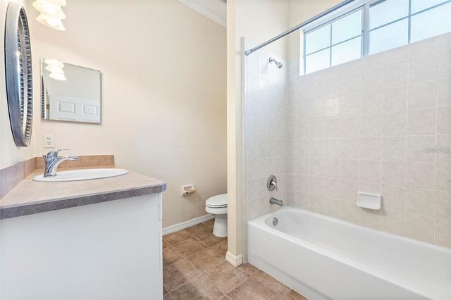 8668 SW 77TH AVENUE, Gainesville, FL 32608