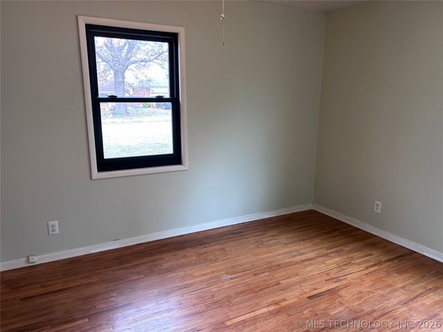 125 E Powell Street, Claremore, OK 74017