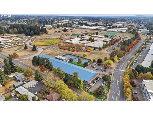 2005 CARLSON Rd, Vancouver, WA 98661