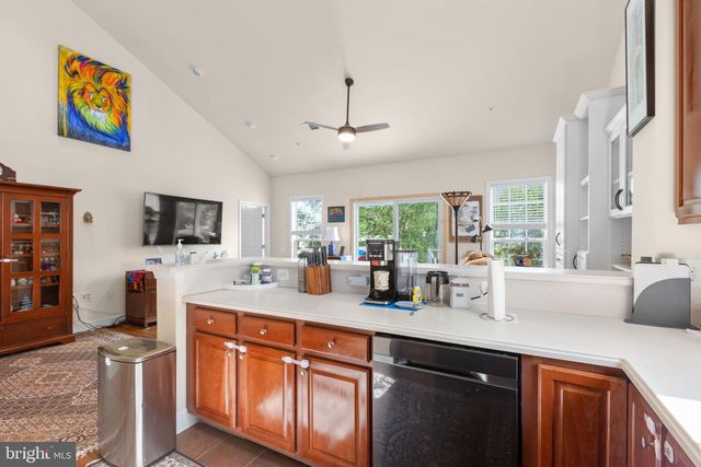 6 WHALEBACK LN, Fredericksburg, VA 22406