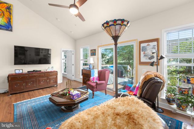 6 WHALEBACK LN, Fredericksburg, VA 22406