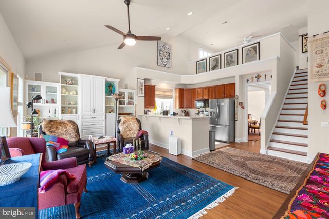 6 WHALEBACK LN, Fredericksburg, VA 22406