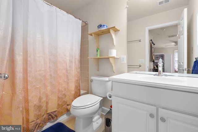 6 WHALEBACK LN, Fredericksburg, VA 22406