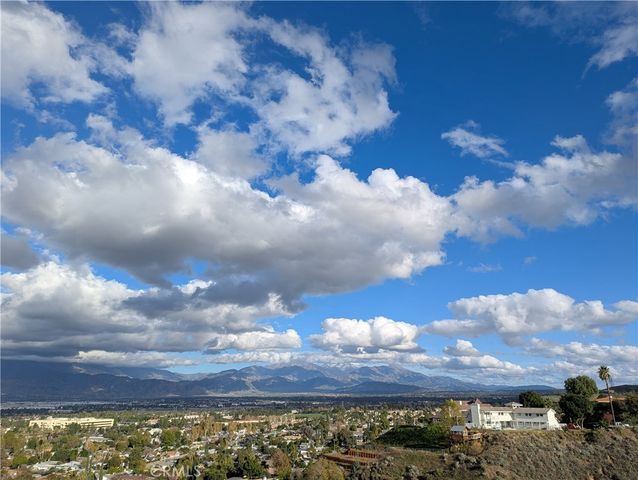 11640 Richardson, Loma Linda, CA 92354